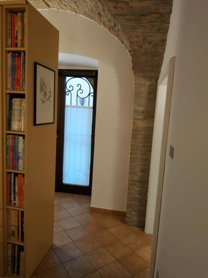 Bed And Breakfast In Piazza Orazio Venosa Exteriör bild
