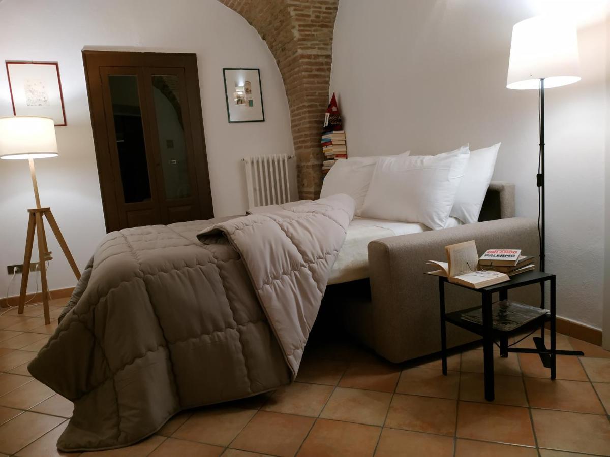 Bed And Breakfast In Piazza Orazio Venosa Exteriör bild